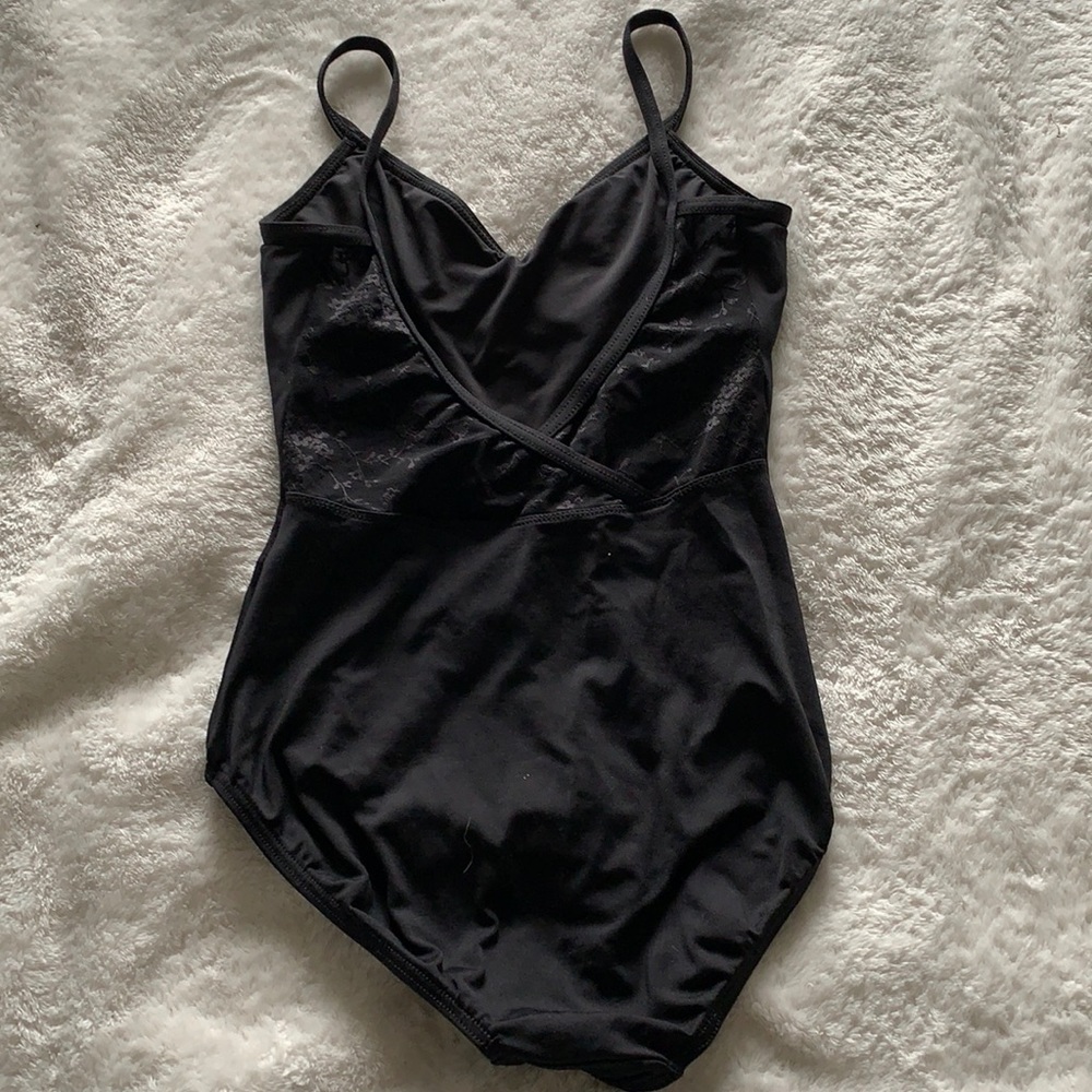 Black floral lace-back leotard